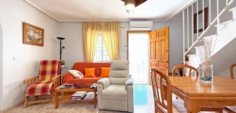 Dom 3+1 s bazénom Orihuela Costa-Playa Flamenca, Španielsko - 9