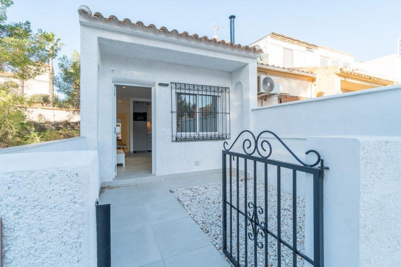 Dom 3+kk s terasou Orihuela-Villamartin, Španielsko - 2