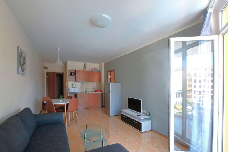 Apartmán 2+kk s balkónom a bazénom Midia Grand Resort-Aheloy, Bulharsko - 2