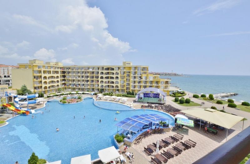 Apartmán 2+kk s balkónom a bazénom Midia Grand Resort-Aheloy, Bulharsko - 1