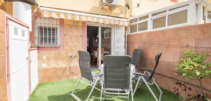 Radový dom 3+kk s bazénom Orihuela Costa, Španielsko - 8