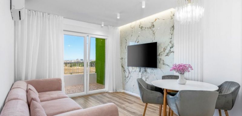 Moderný apartmán 3+kk Alicante-Punta Prima, Španielsko - 7