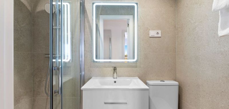 Moderný apartmán 3+kk Alicante-Punta Prima, Španielsko - 13