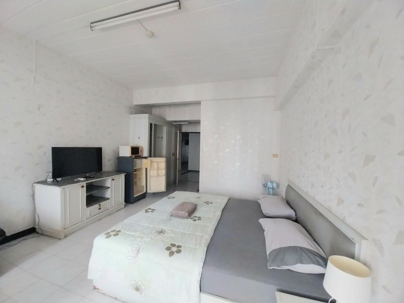 Thajsko-Pattaya-Jomtien-1izbový apartmán-štúdio, blízko pláže - 2