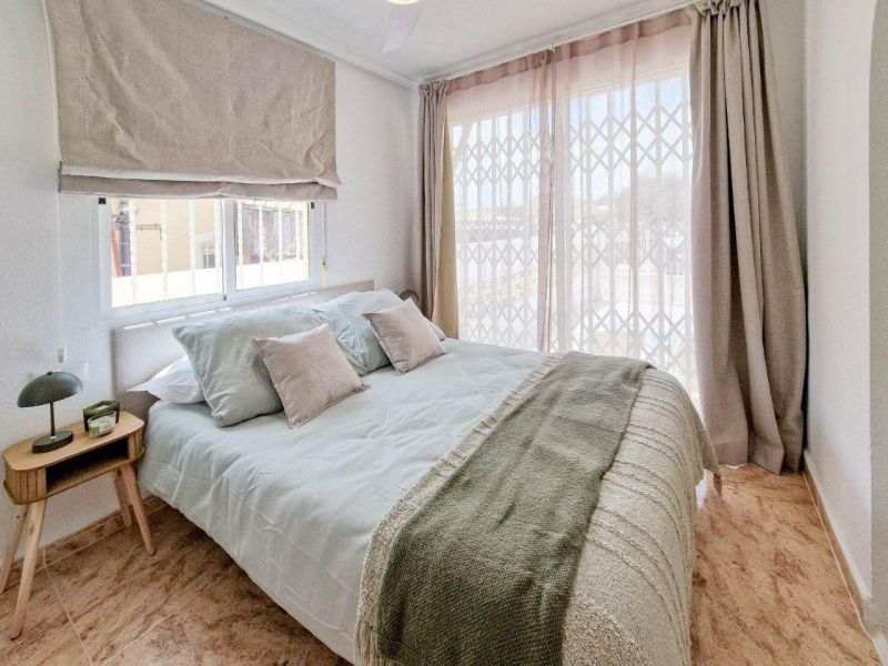 Rodinný dom 3+kk Torrevieja-Los Frutales, Španielsko - 11