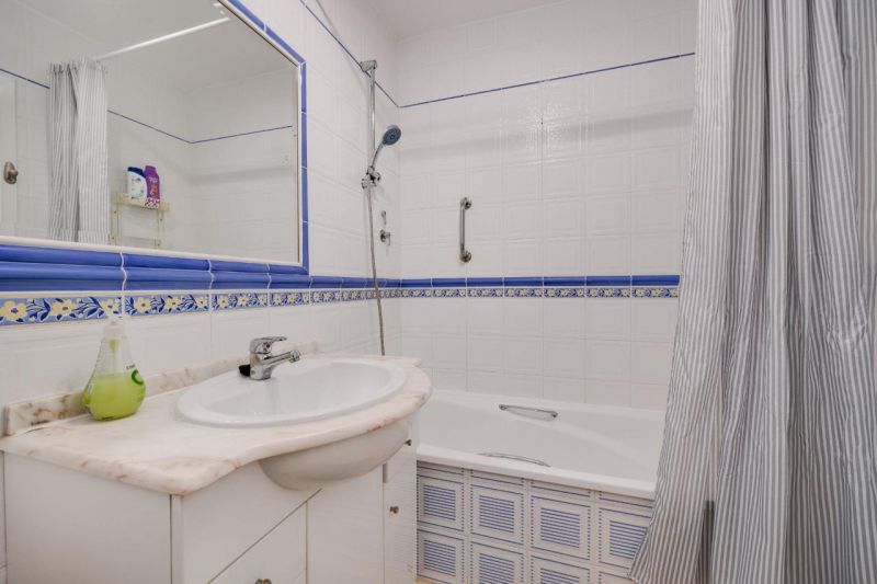 Radový dom 4+kk Orihuela Costa-Playa Flamenca, Španielsko - 10