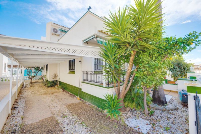 Radový dom 4+kk Orihuela Costa-Playa Flamenca, Španielsko - 18