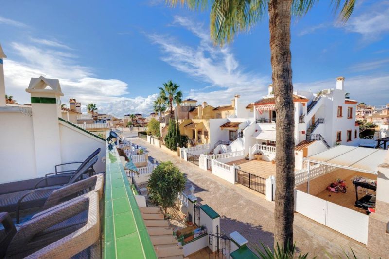 Radový dom 4+kk Orihuela Costa-Playa Flamenca, Španielsko - 20