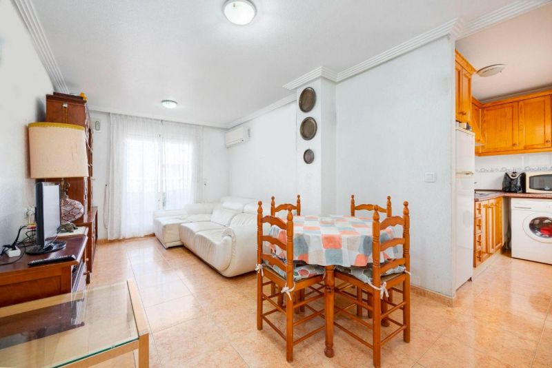 4-izbový penthouse Torrevieja-Playa Los Locos, Španielsko - 2