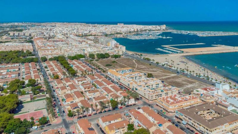 Apartmán 3+1 Torrevieja-Playa del Acequión, Španielsko - 3