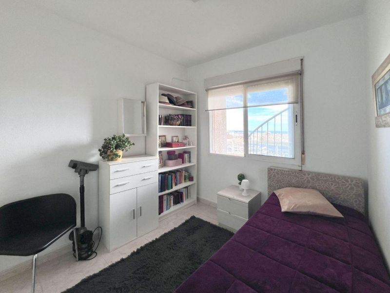 Dvojpodlažný apartmán 3+kk Torrevieja-Torreblanca, Španielsko - 12