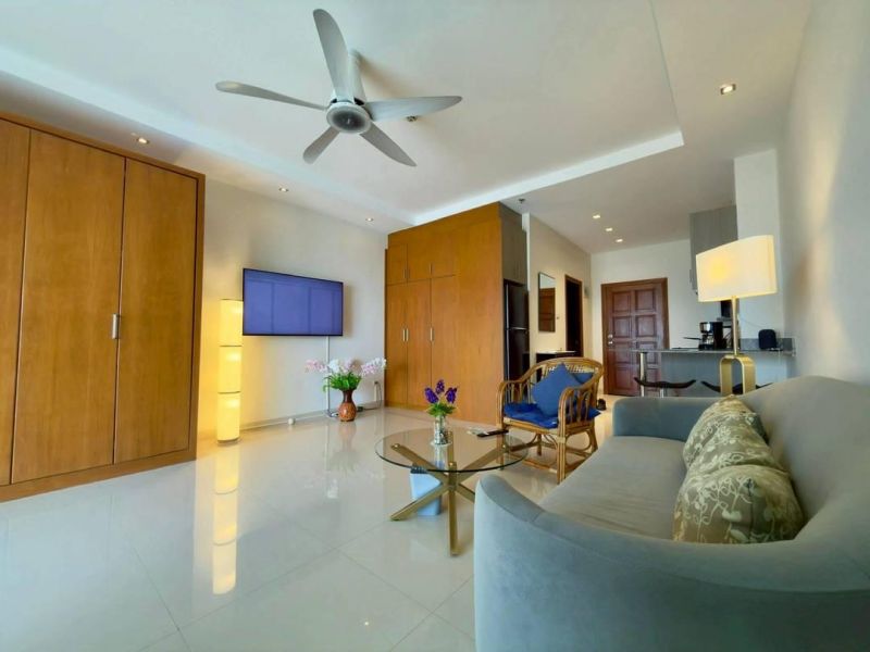 Thajsko-Pattaya-Jomtien-1 izbový apartmán-štúdio-View Talay - 1