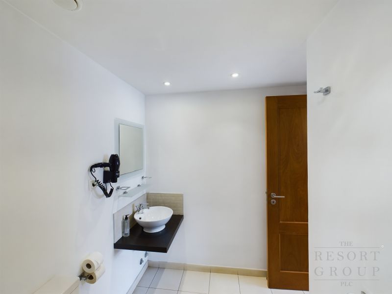 Test - Vila s bazénom Test - Vila s bazénom Test - Vila s bazénom - 14