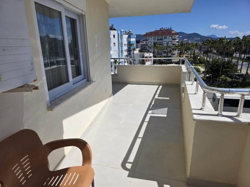 Zariadený trojizbový byt s výhľadom na more Alanya Konaklı Turecko APM - 8