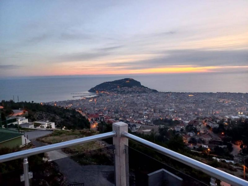 Moderná 5-izbová vila Alanya na predaj s vlastným bazénom - Alanya Bektaş APM - 14