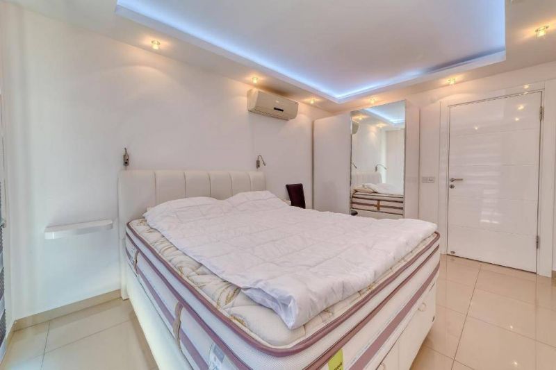 Päť-izbový zariadený luxusný mezonet Turecko Oba APM - 11