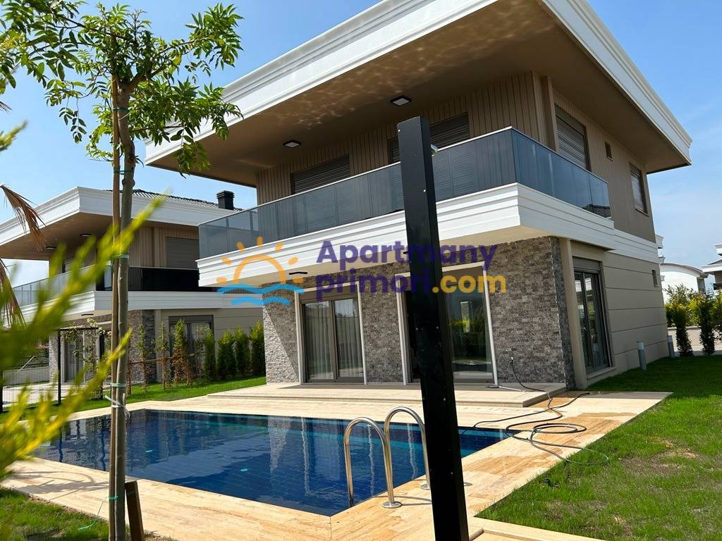 Moderná vila s vlastným bazénom v blízkosti golfových ihrísk Antalya Belek APM