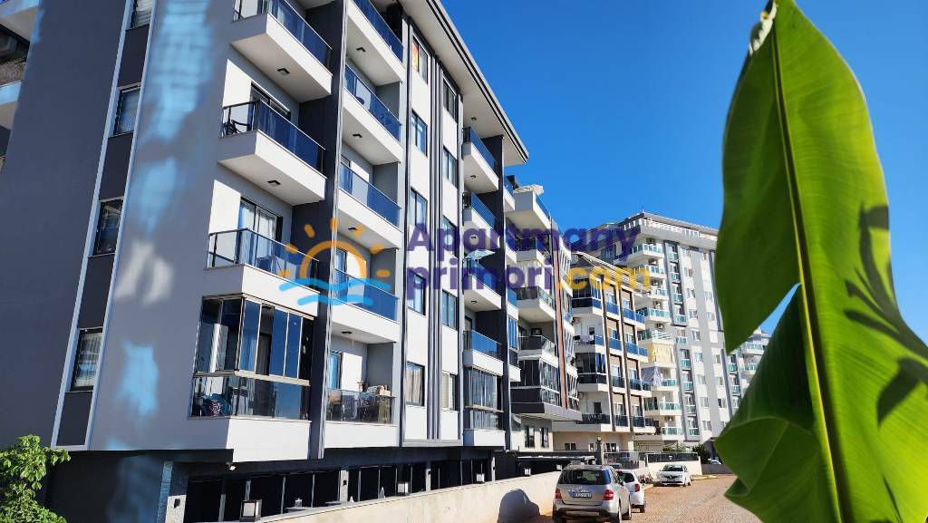 Komfortný apartmán na predaj v kľudnej štvrti Alanya Mahmutlar APM