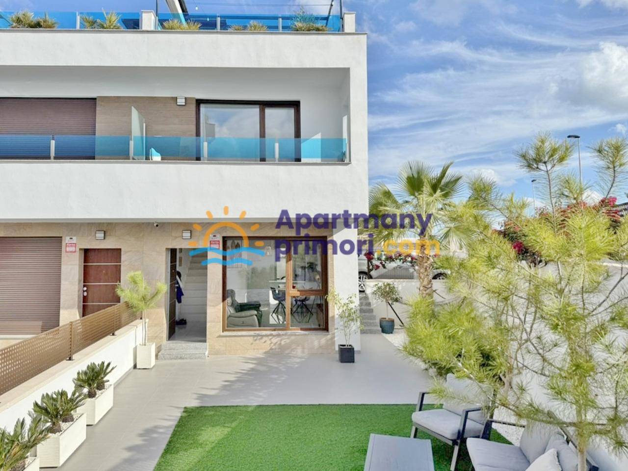 Mezonetový dom 4+kk s bazénom, Torrevieja-Los Balcones, Španielsko