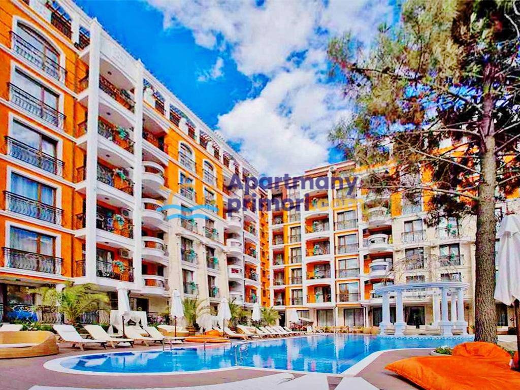 Apartmán 3+kk s bazénom Slnečné pobrežie-Bulharsko