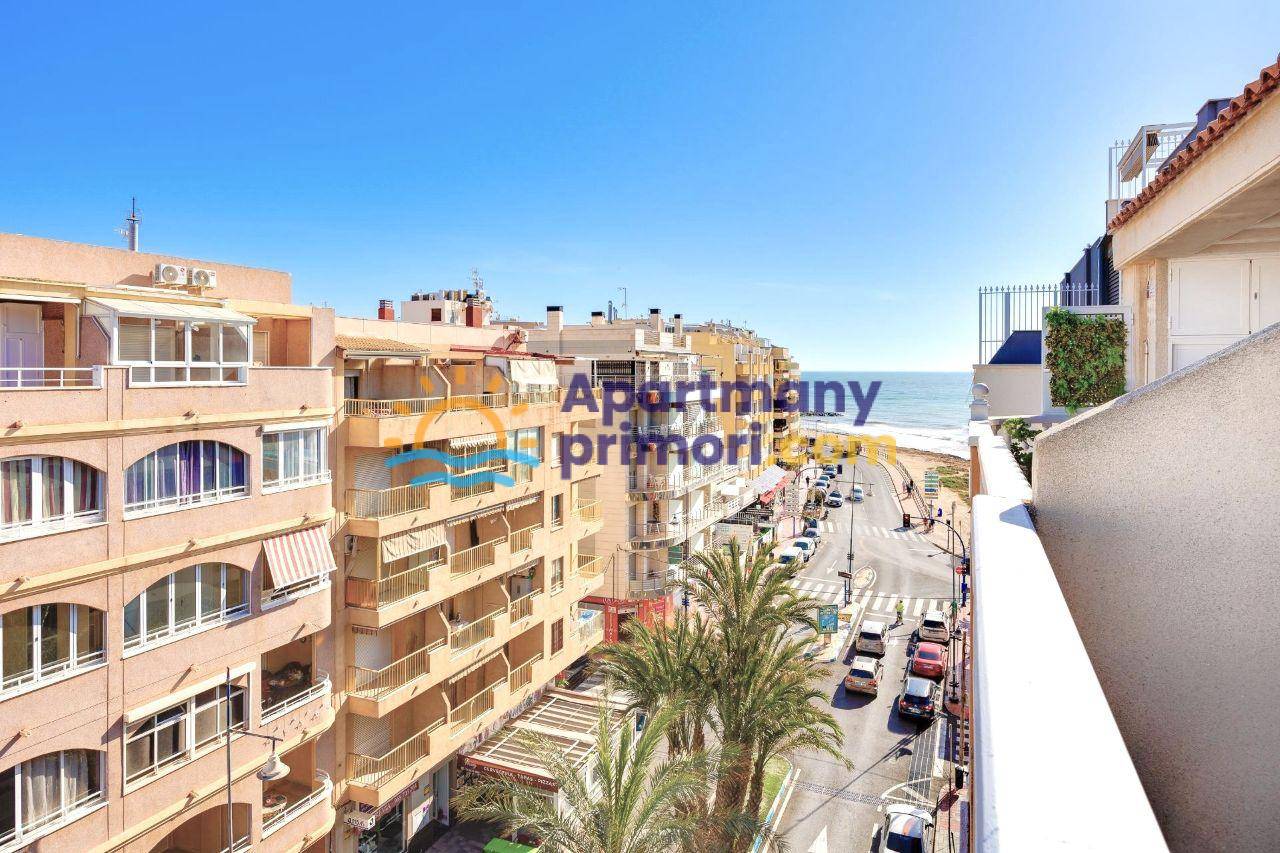 Apartmán 4+kk s balkónom Torrevieja-Curva del Palangre, Španielsko