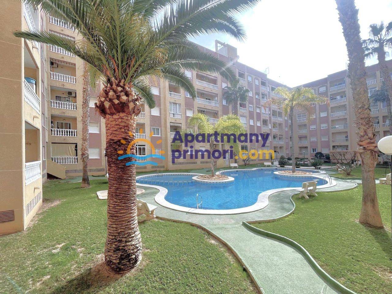 Apartmán 3+kk s bazénom Torrevieja, Španielsko
