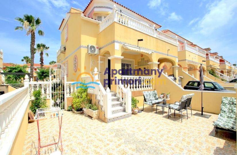 Dom 4+1 s terasou a bazénom Alicante-Algorfa, Španielsko