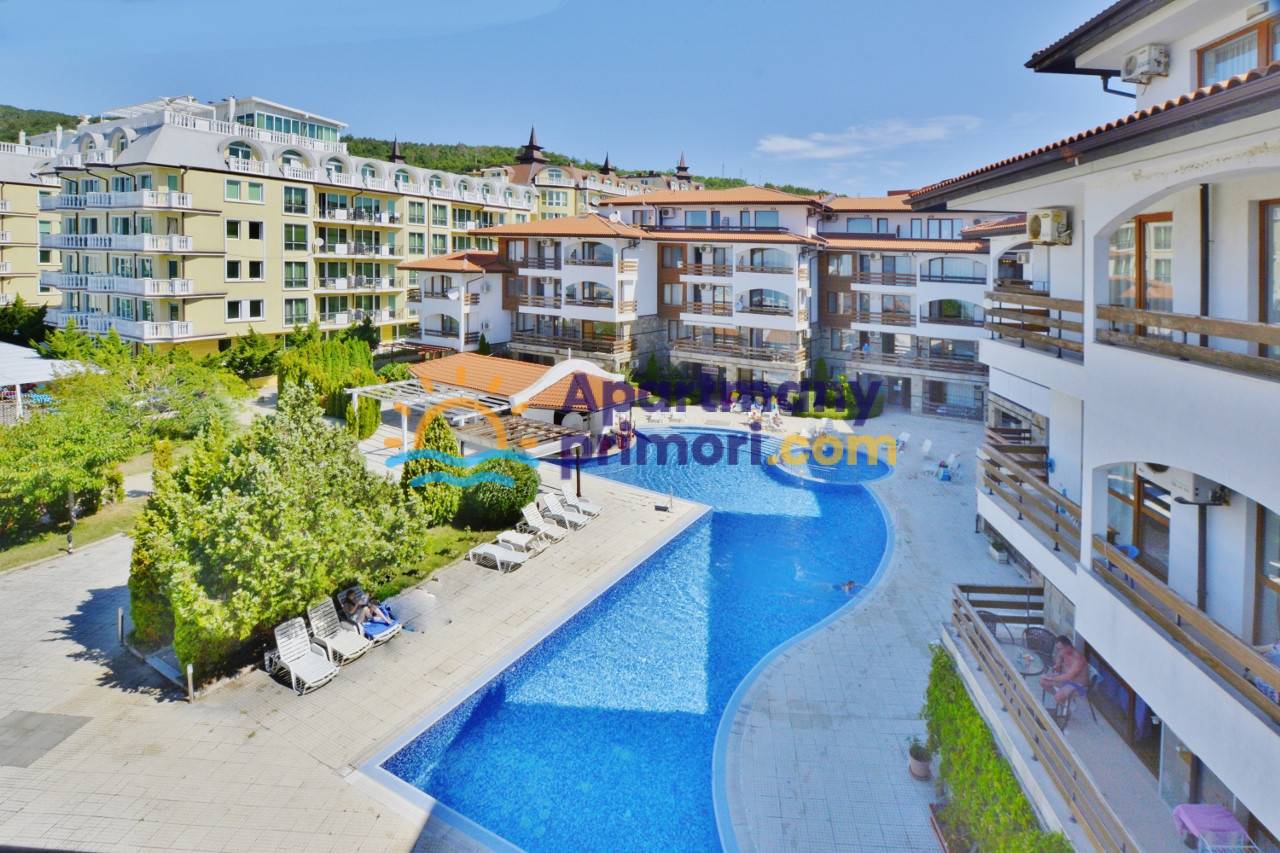 Apartmán 2+kk s balkónom a bazénom Elenite-Bulharsko