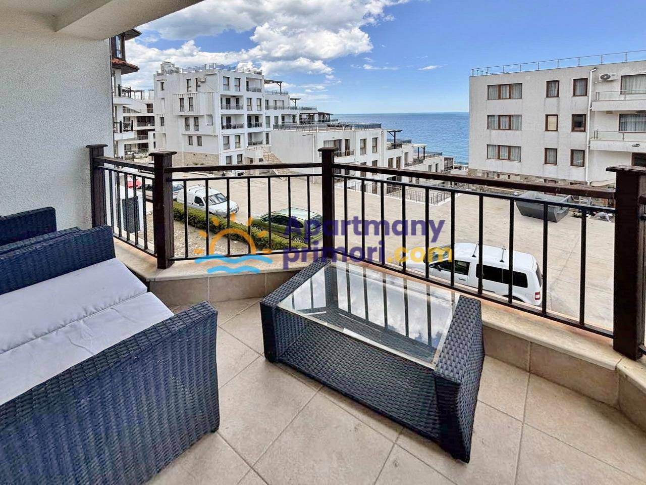 Apartmán 2+kk s terasou a bazénom Byala-Varna, Bulharsko