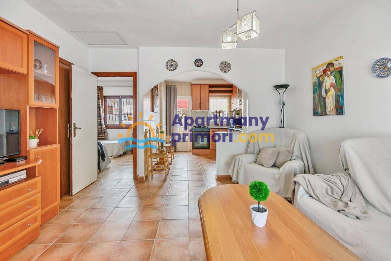 Dom 3+kk s terasou a bezénom Torrevieja-La Mata, Španielsko