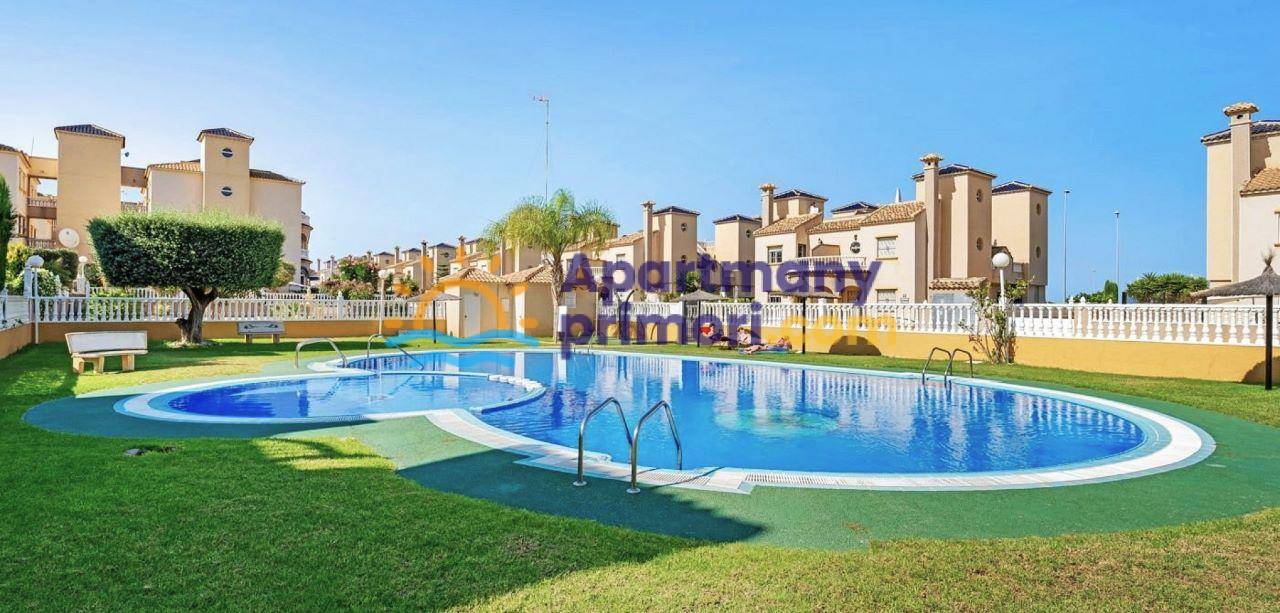Apartmán 3+kk s bazénom Orihuela-Cabo Roig, Španielsko
