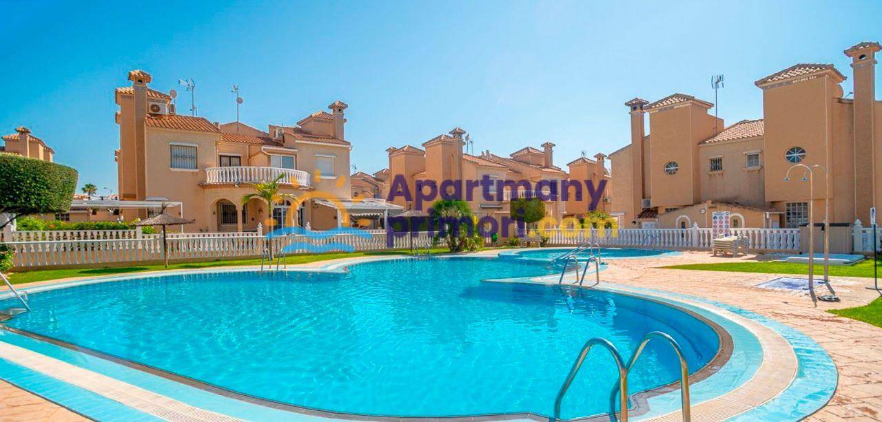 Dom 3+1 s bazénom Orihuela Costa-La Florida, Španielsko